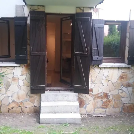 Aoste Apartamento *